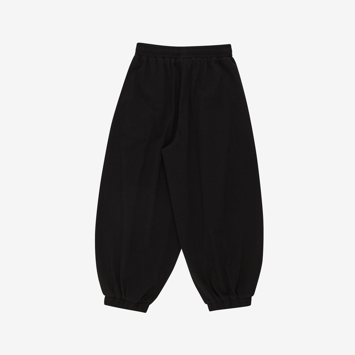(19)Black