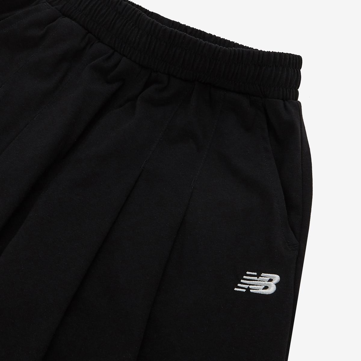 (19)Black