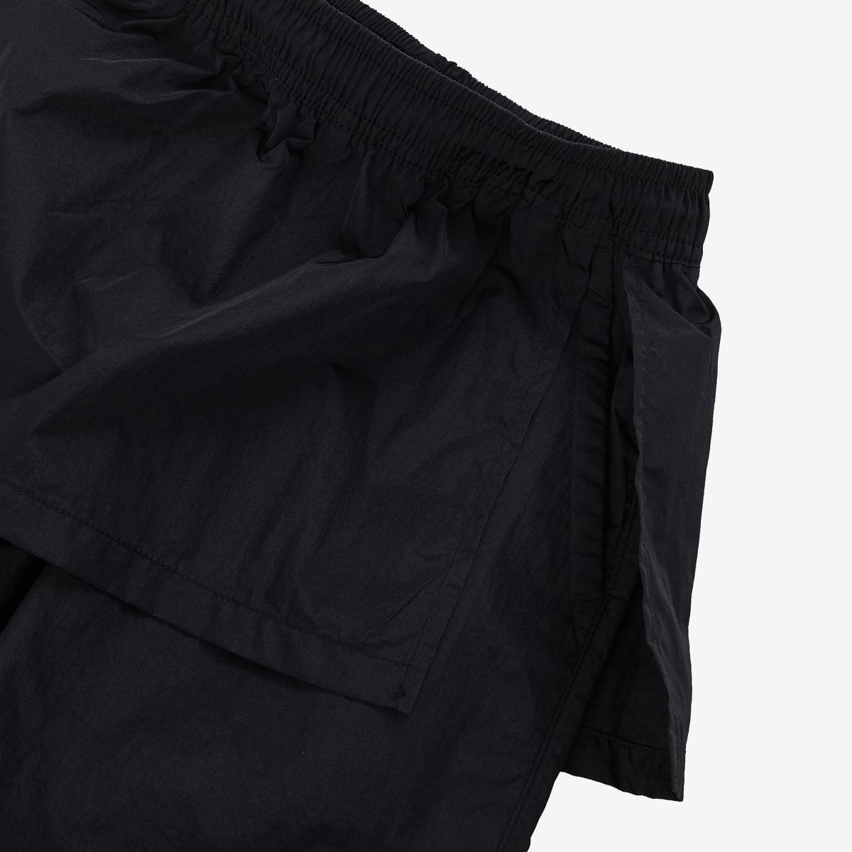 (19)Black