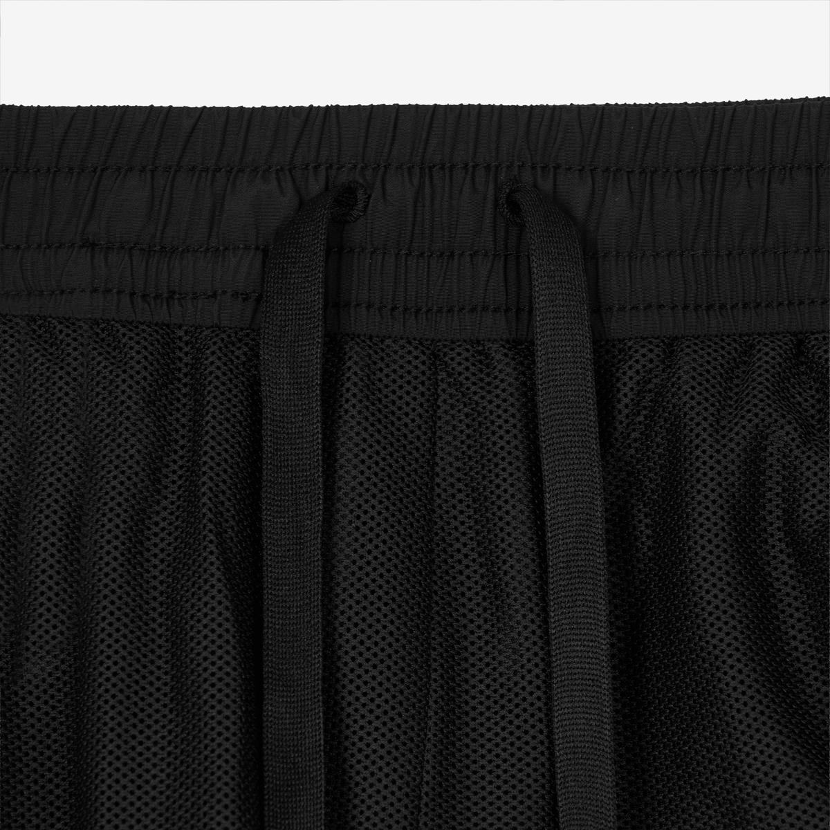 (19)Black