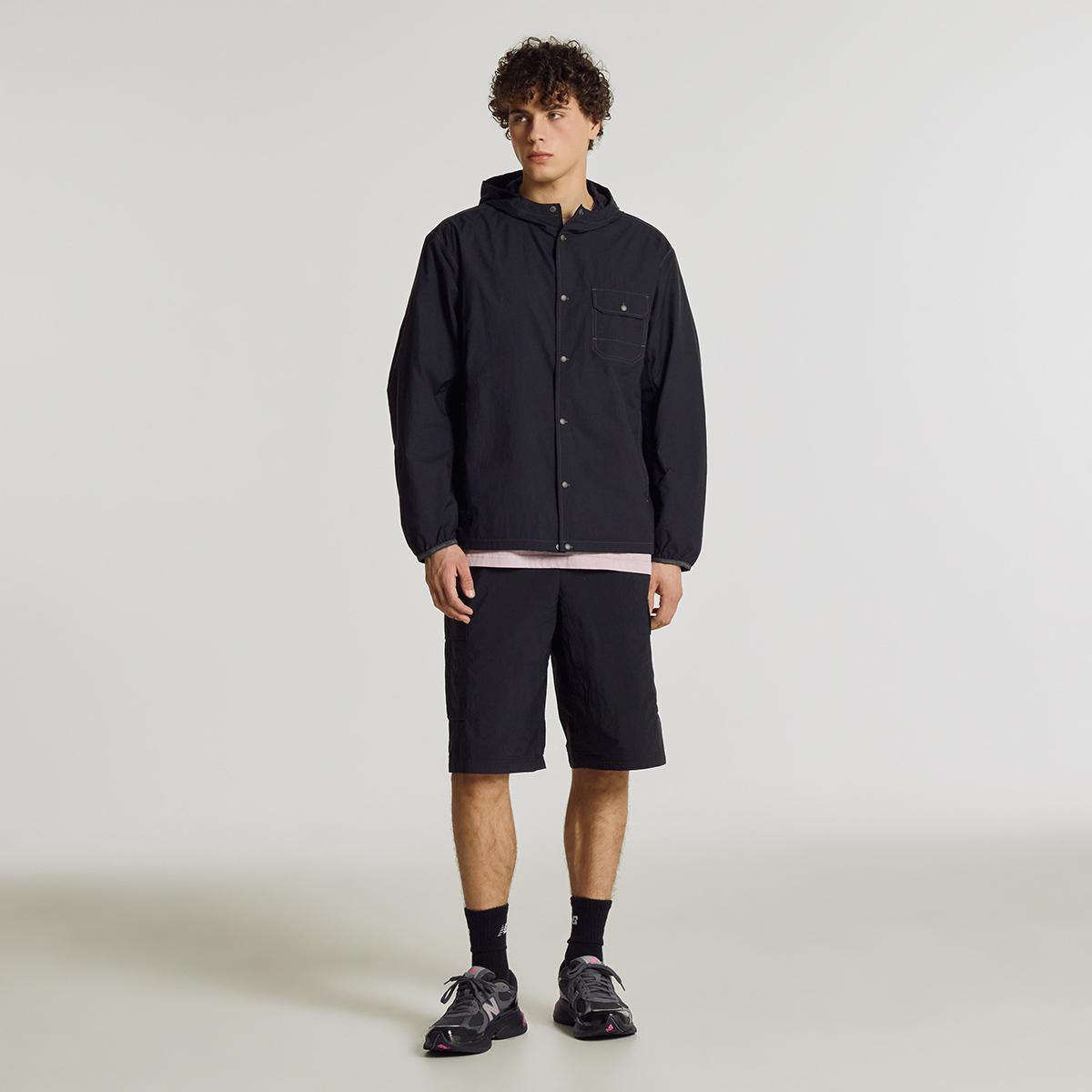 (19)Black