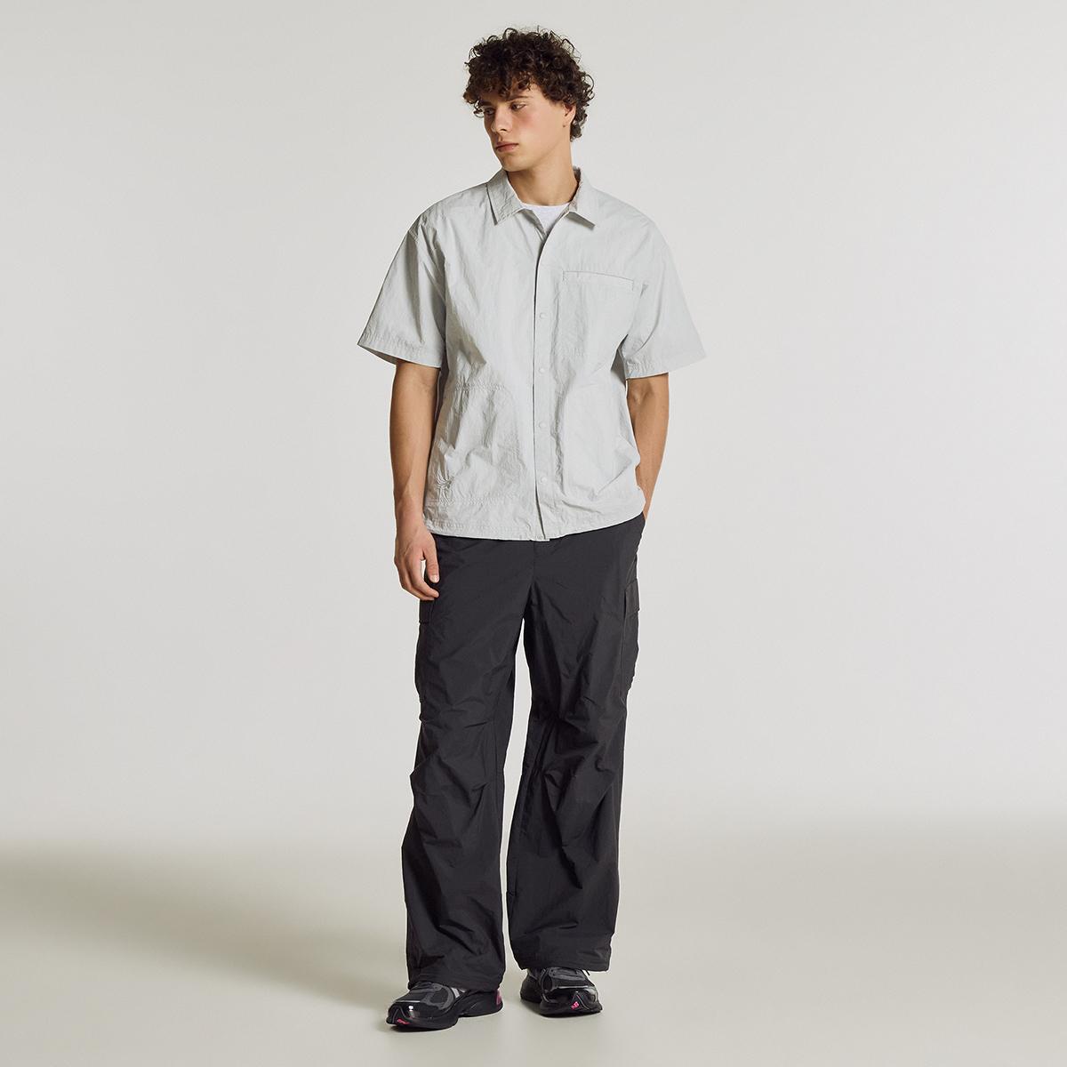 (16)Light Gray