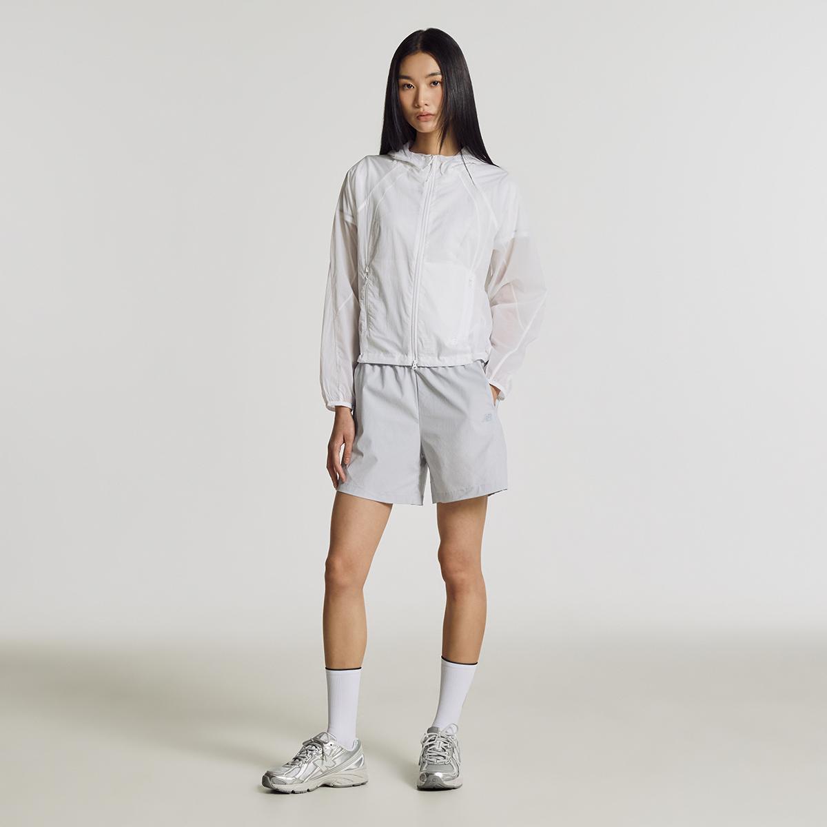 (10)White