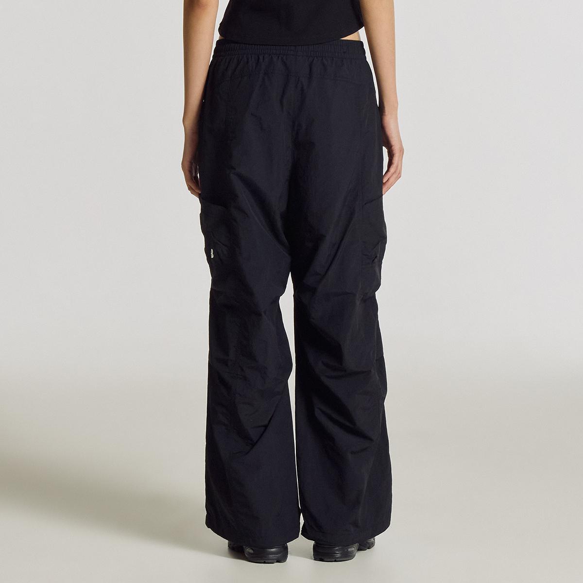 (19)Black