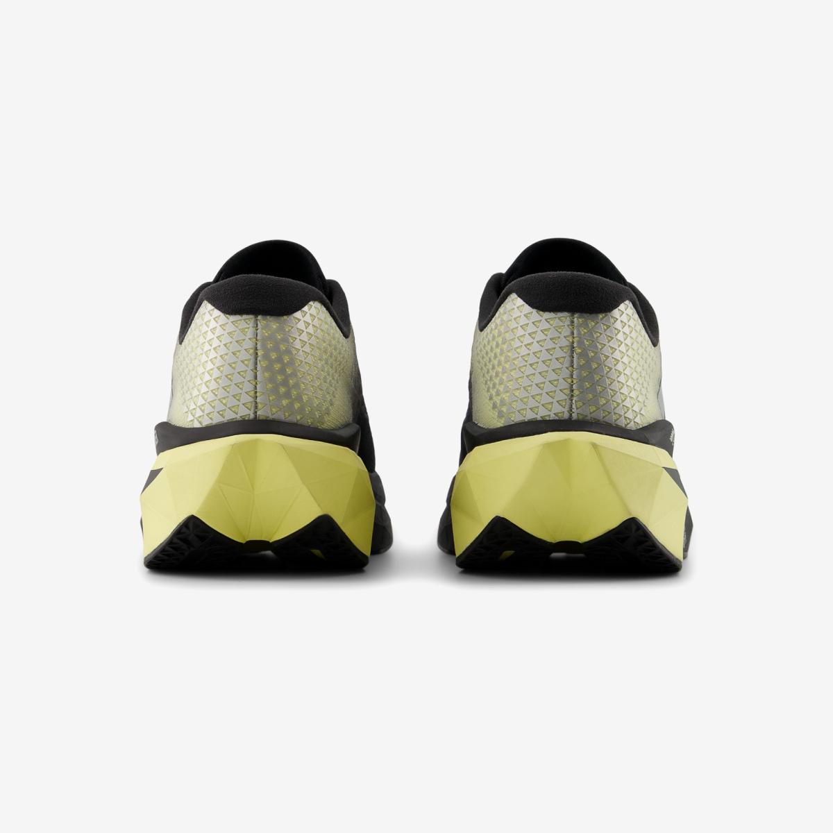 (19)Black