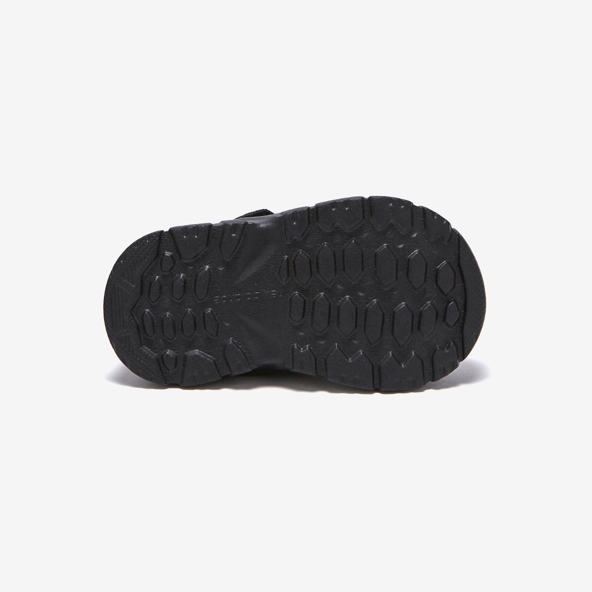(19)Black