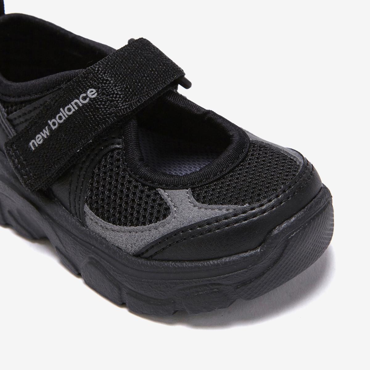 (19)Black