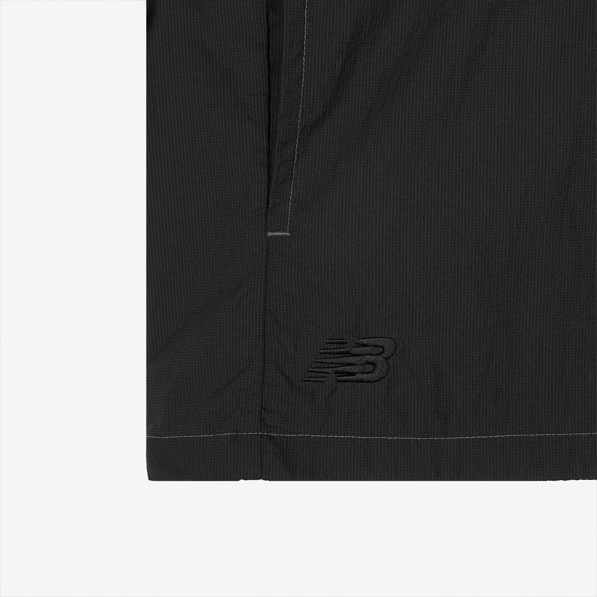(19)Black