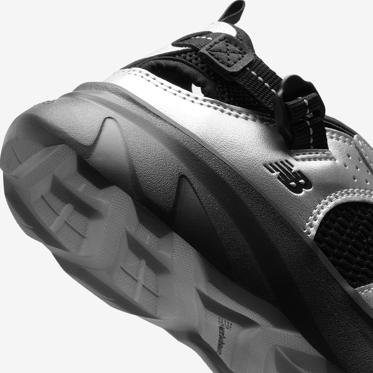 (91)Silver