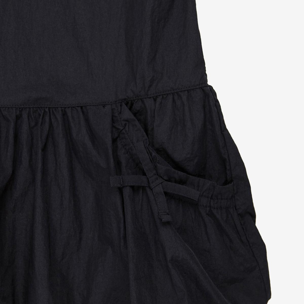 (19)Black