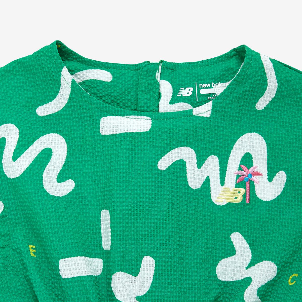 (40)Green