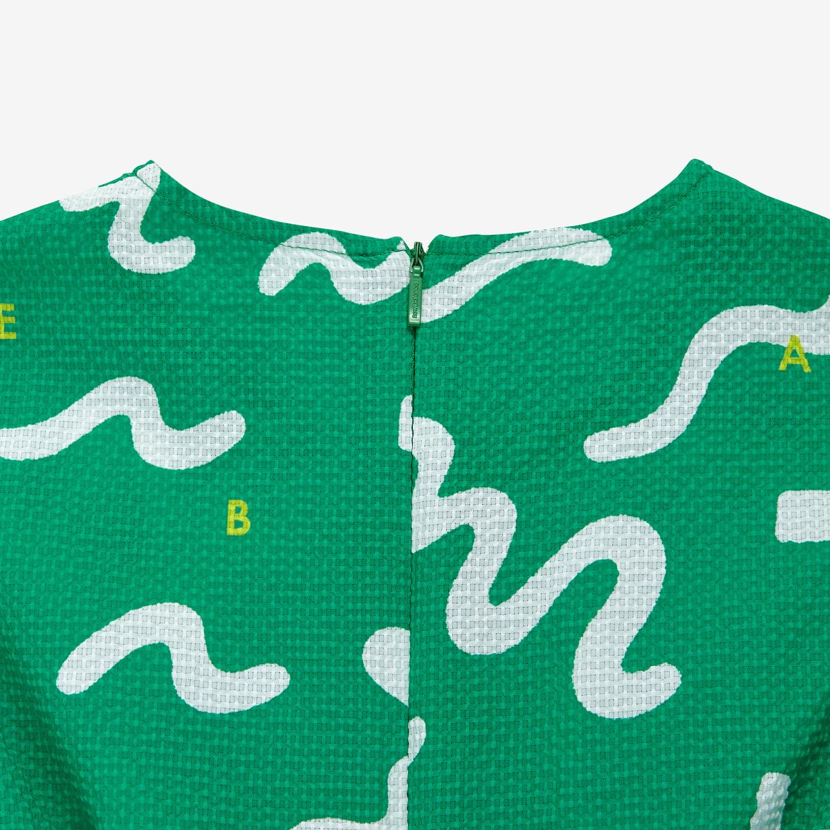 (40)Green