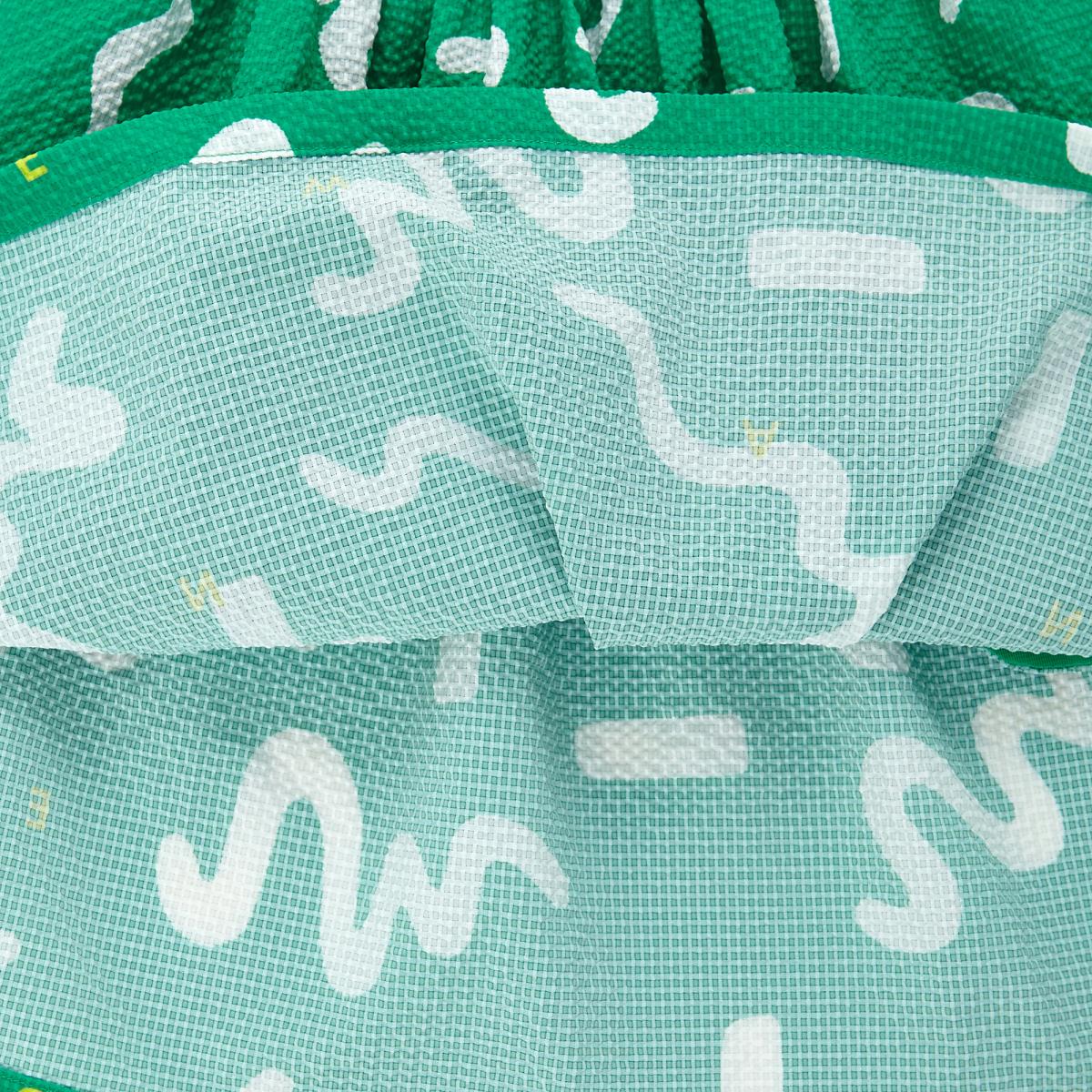 (40)Green