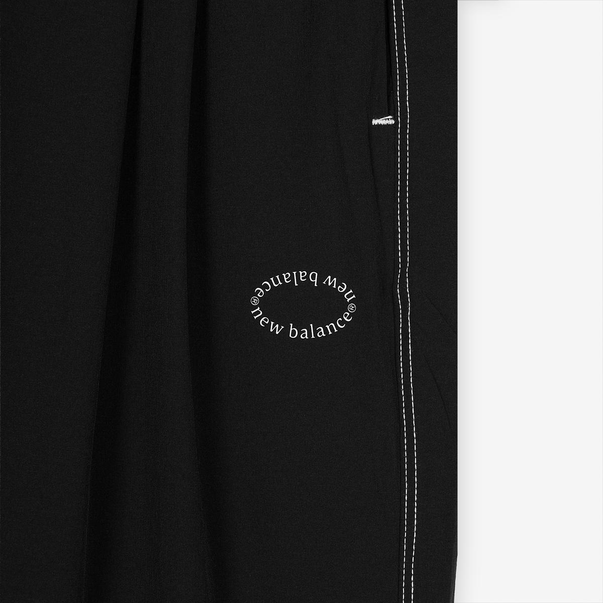 (19)Black