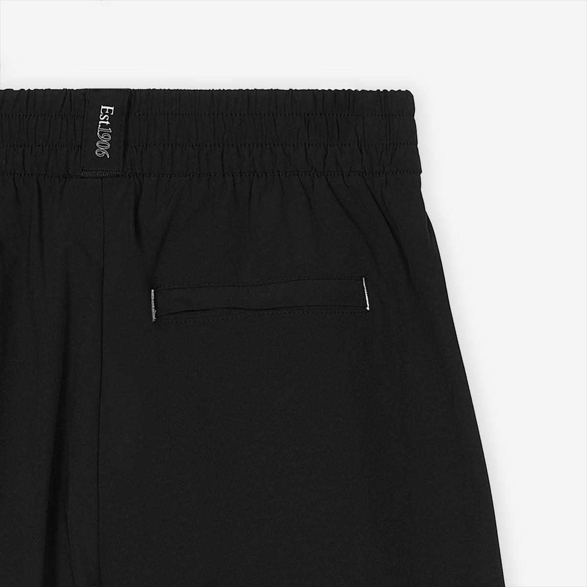 (19)Black