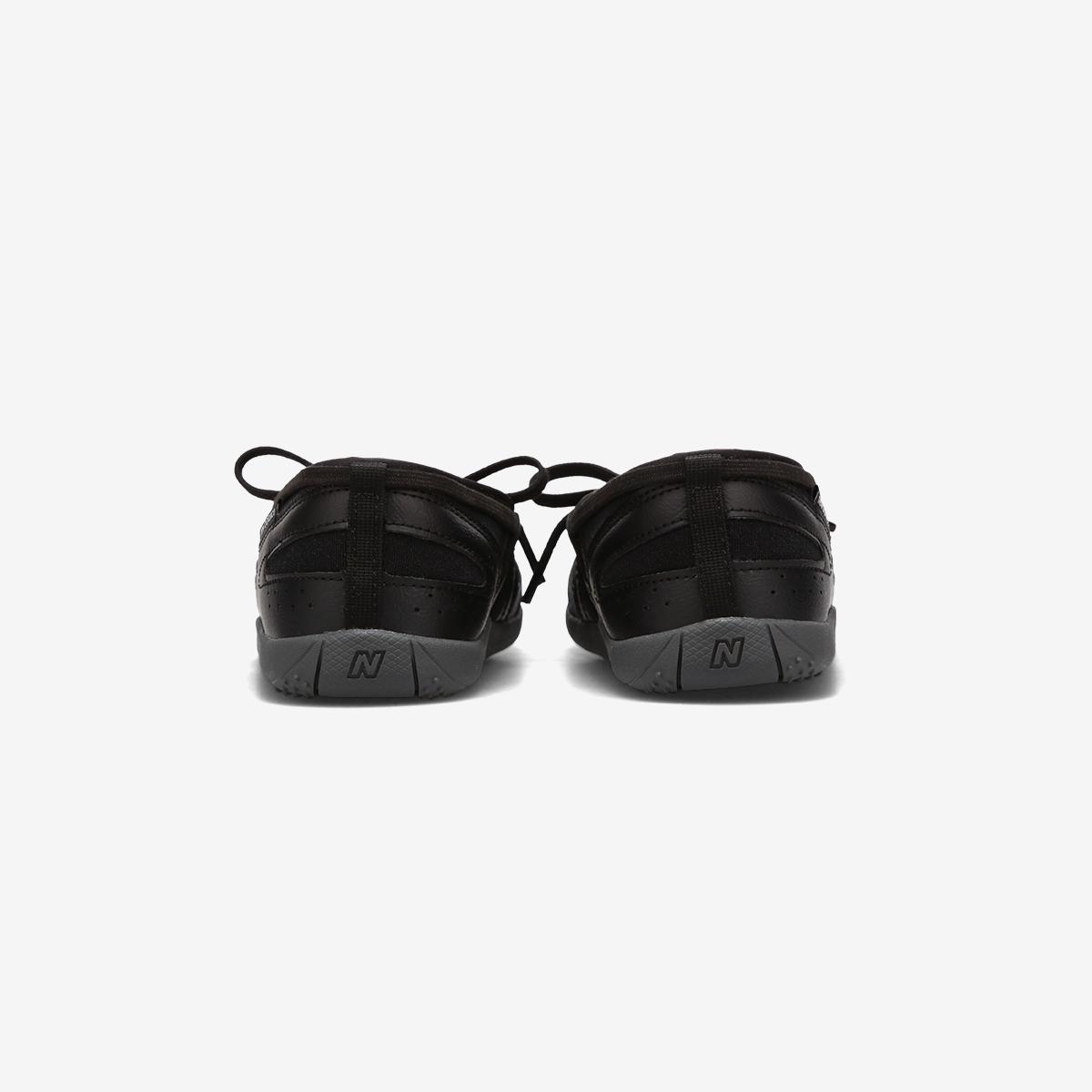 (19)Black