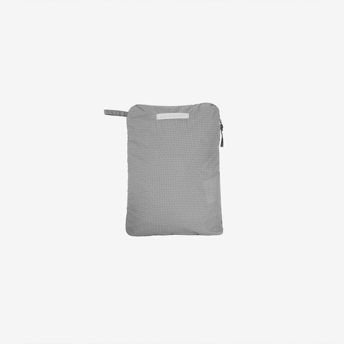 (15)Gray