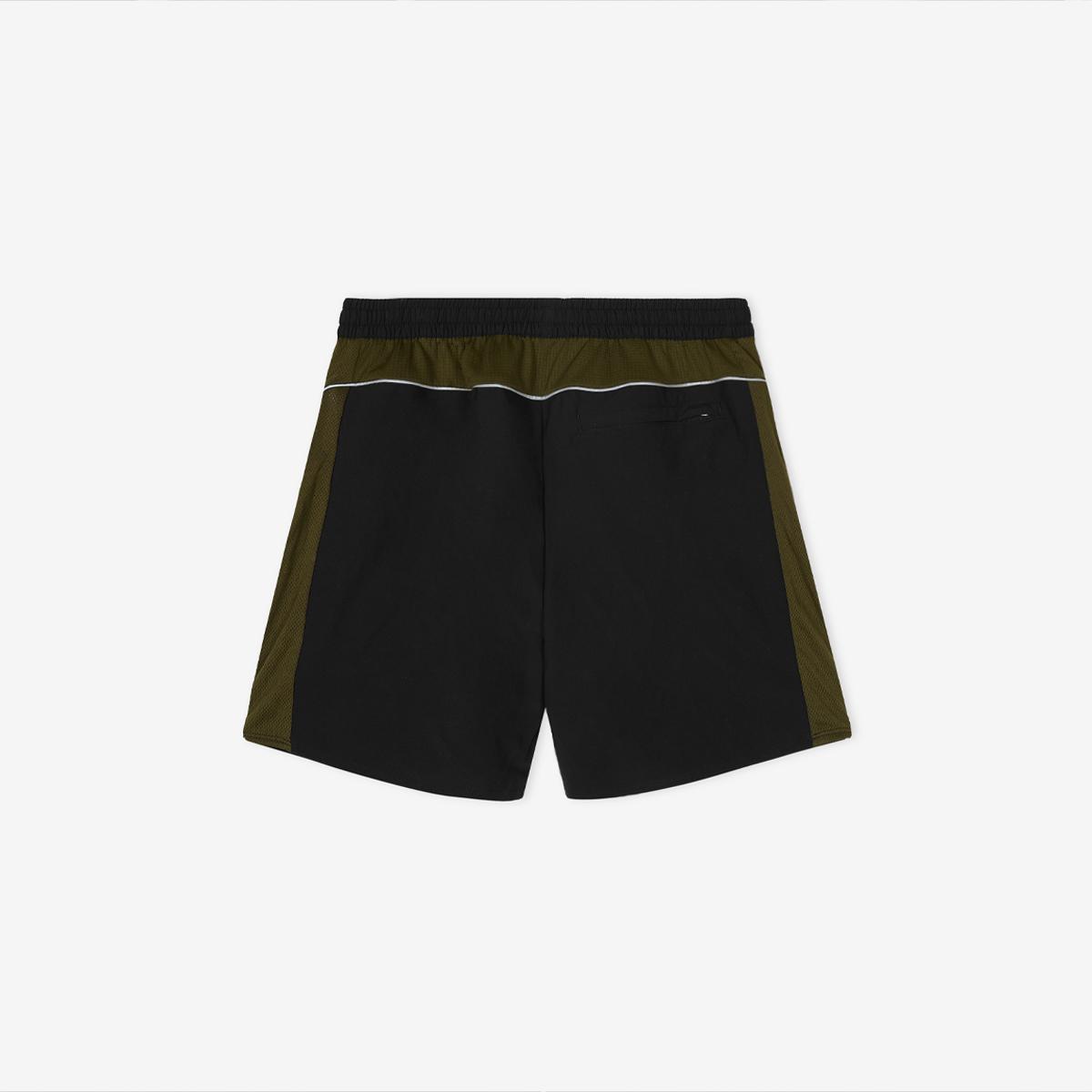(19)Black