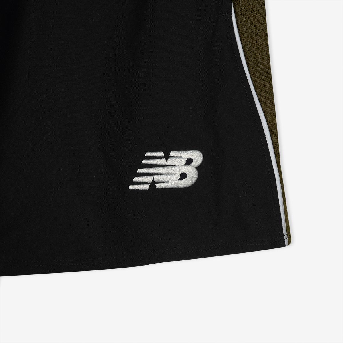 (19)Black