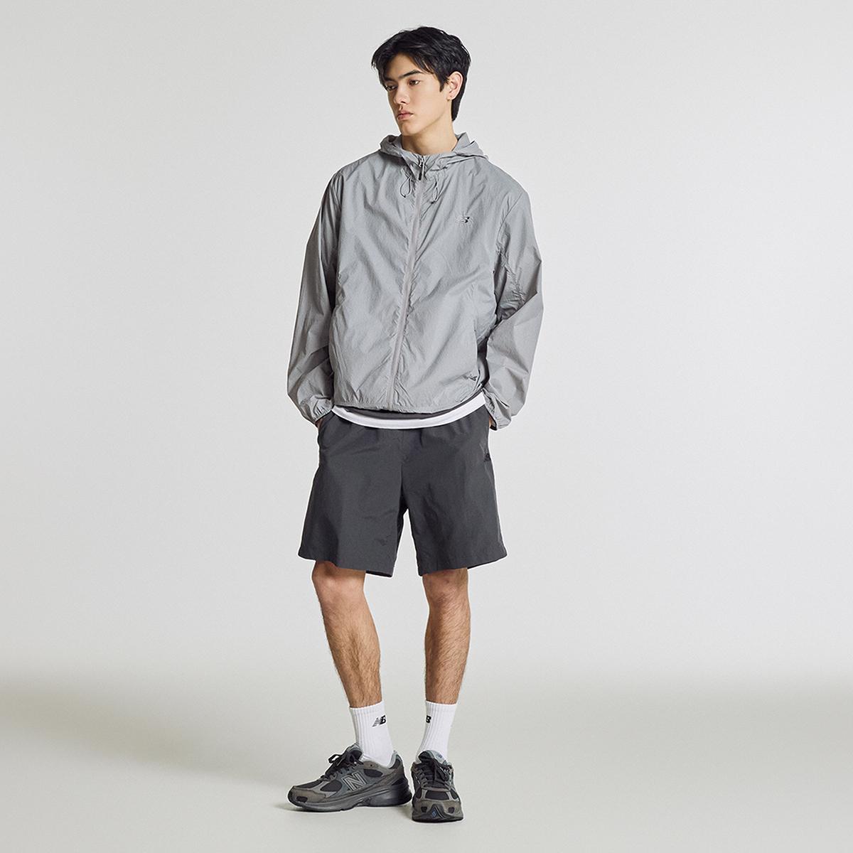 (15)Gray