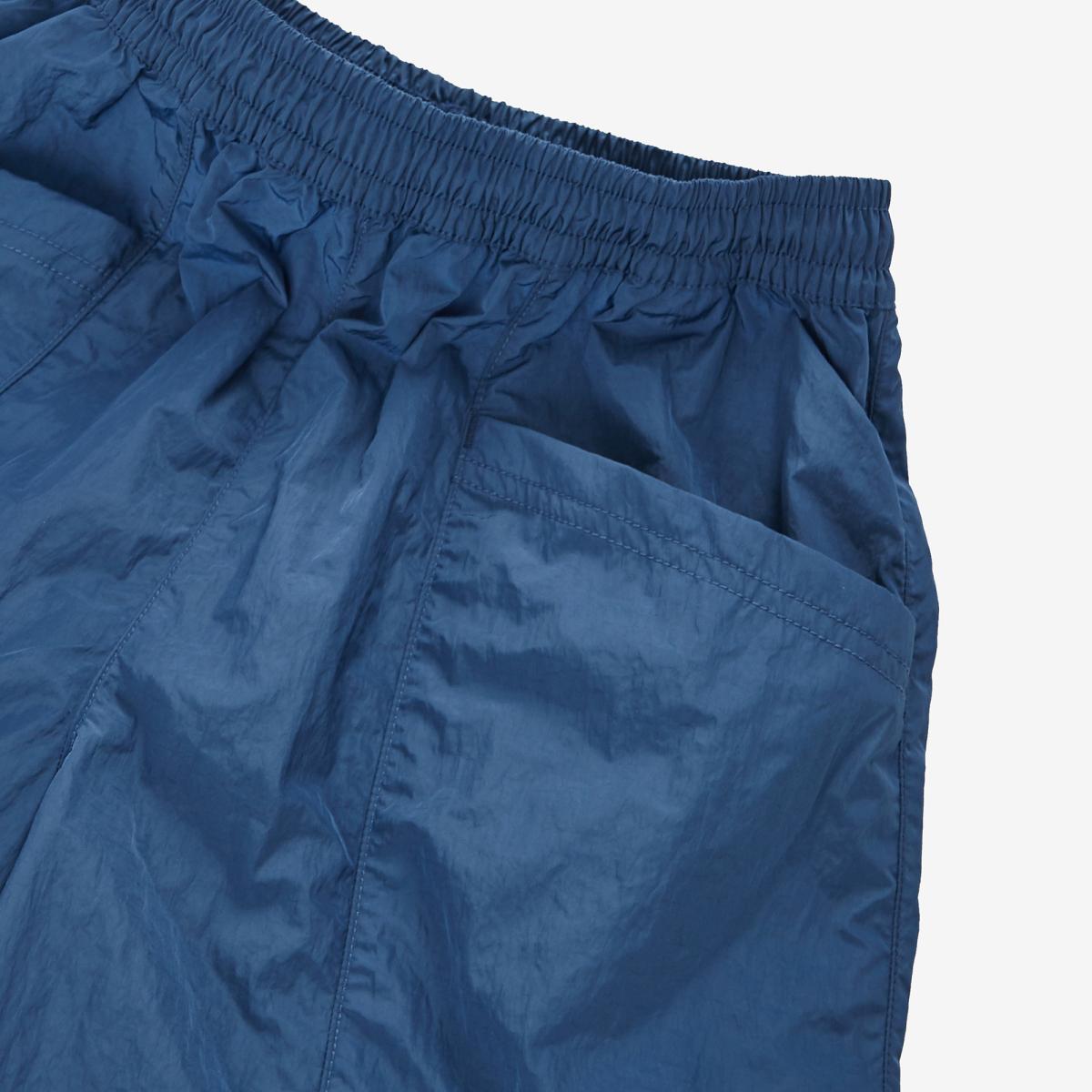 (50)Blue