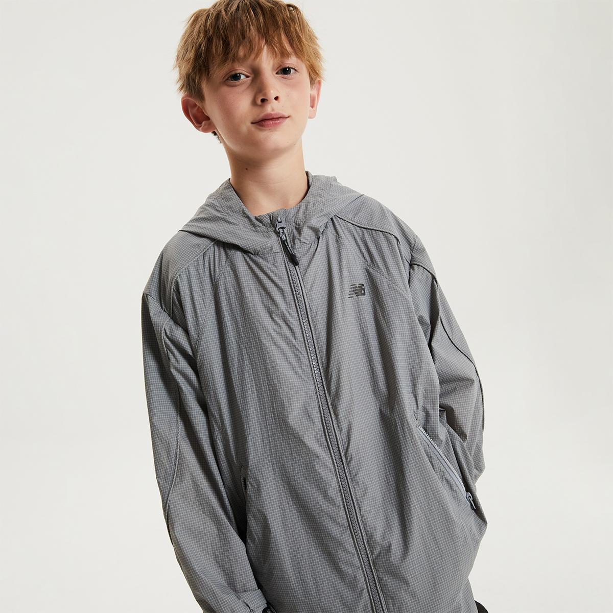 (15)Gray