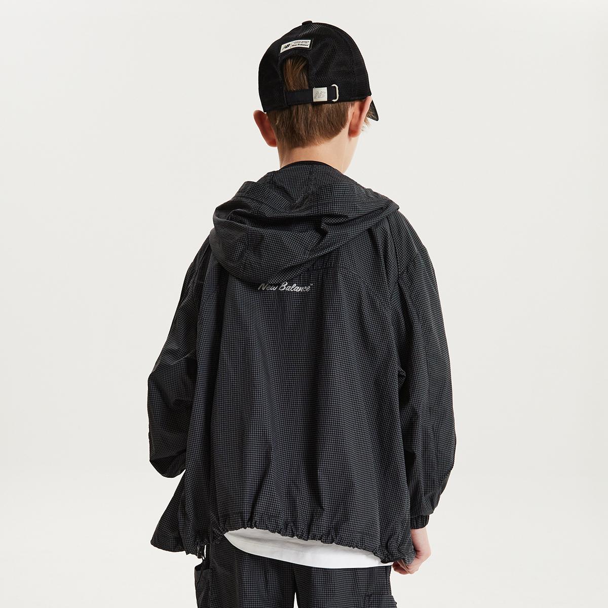 (19)Black