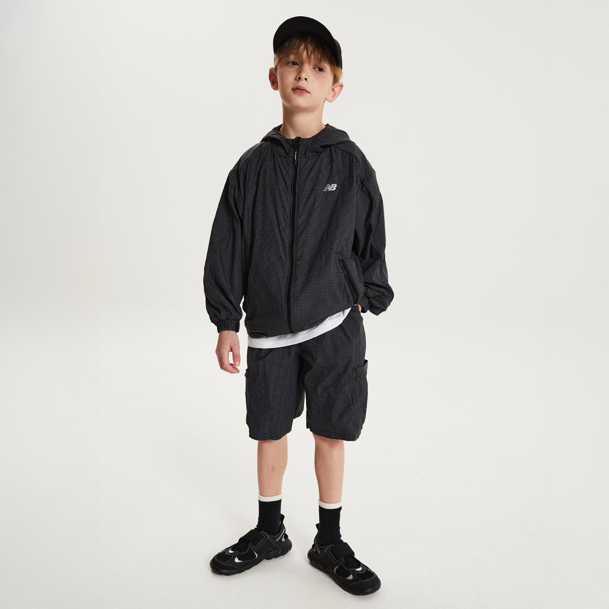 (19)Black