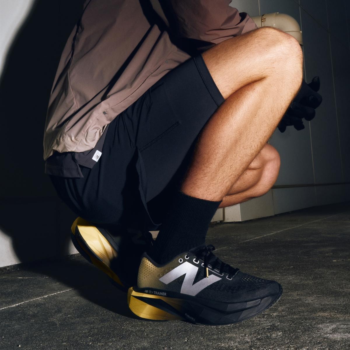 (19)Black