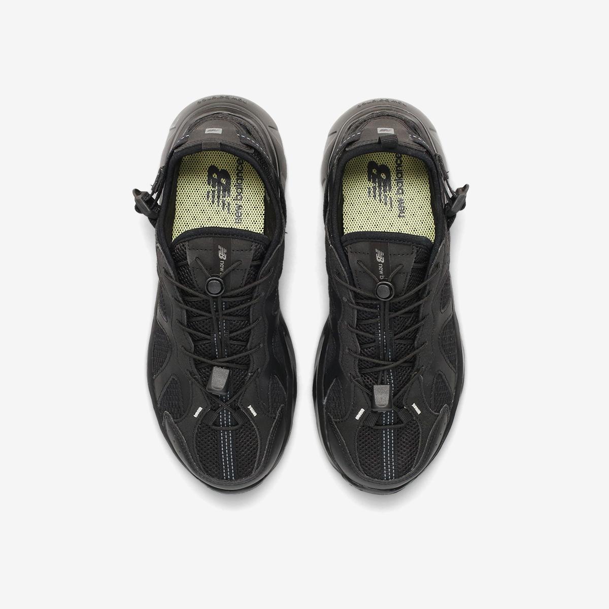 (19)Black