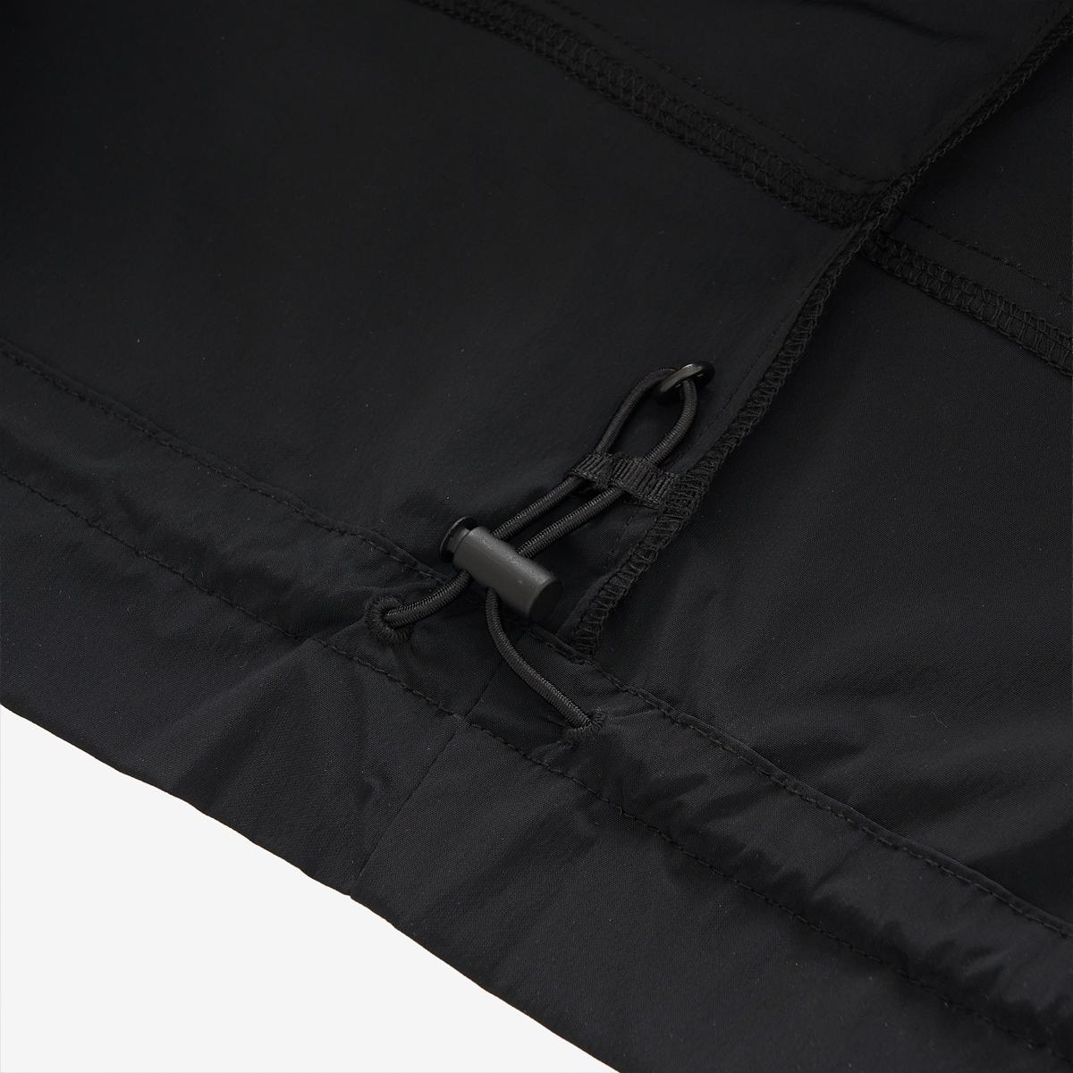 (19)Black