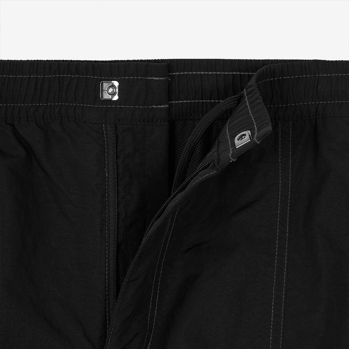 (19)Black