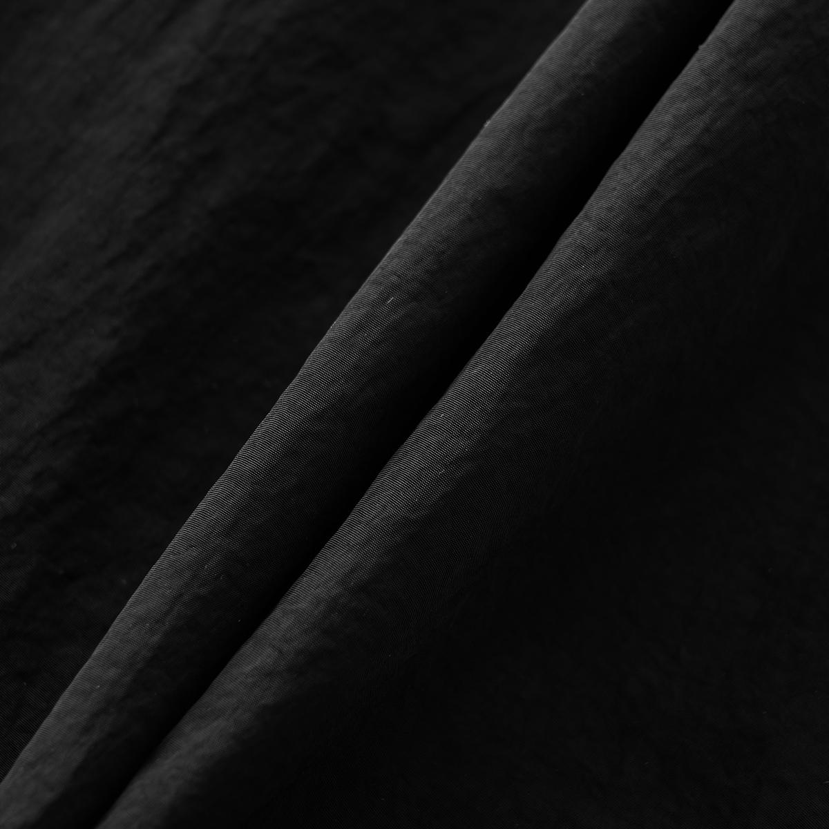 (19)Black