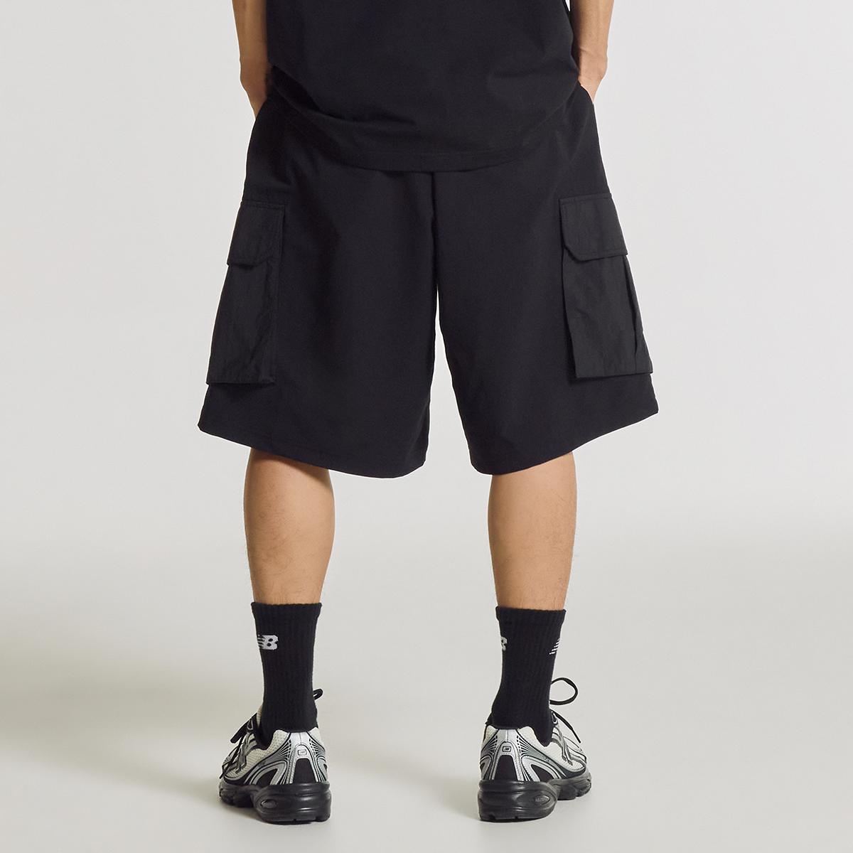 (19)Black