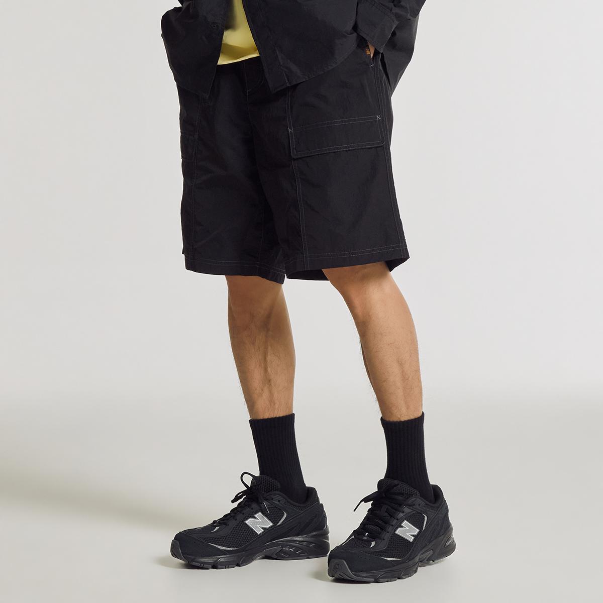 (19)Black