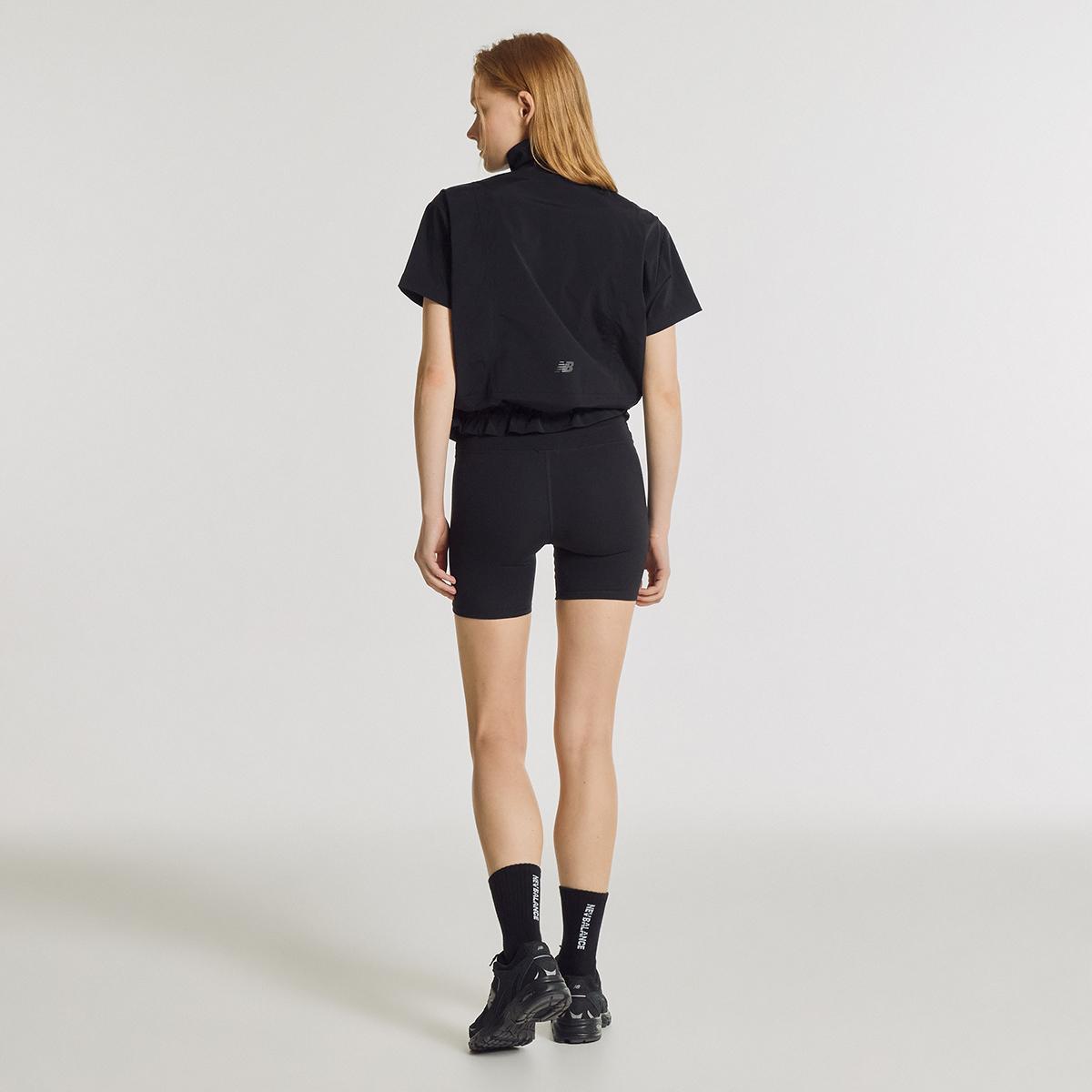 (19)Black