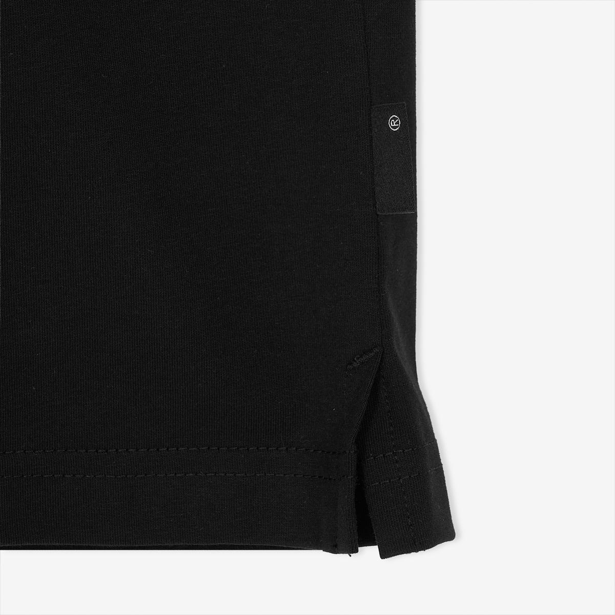 (19)Black