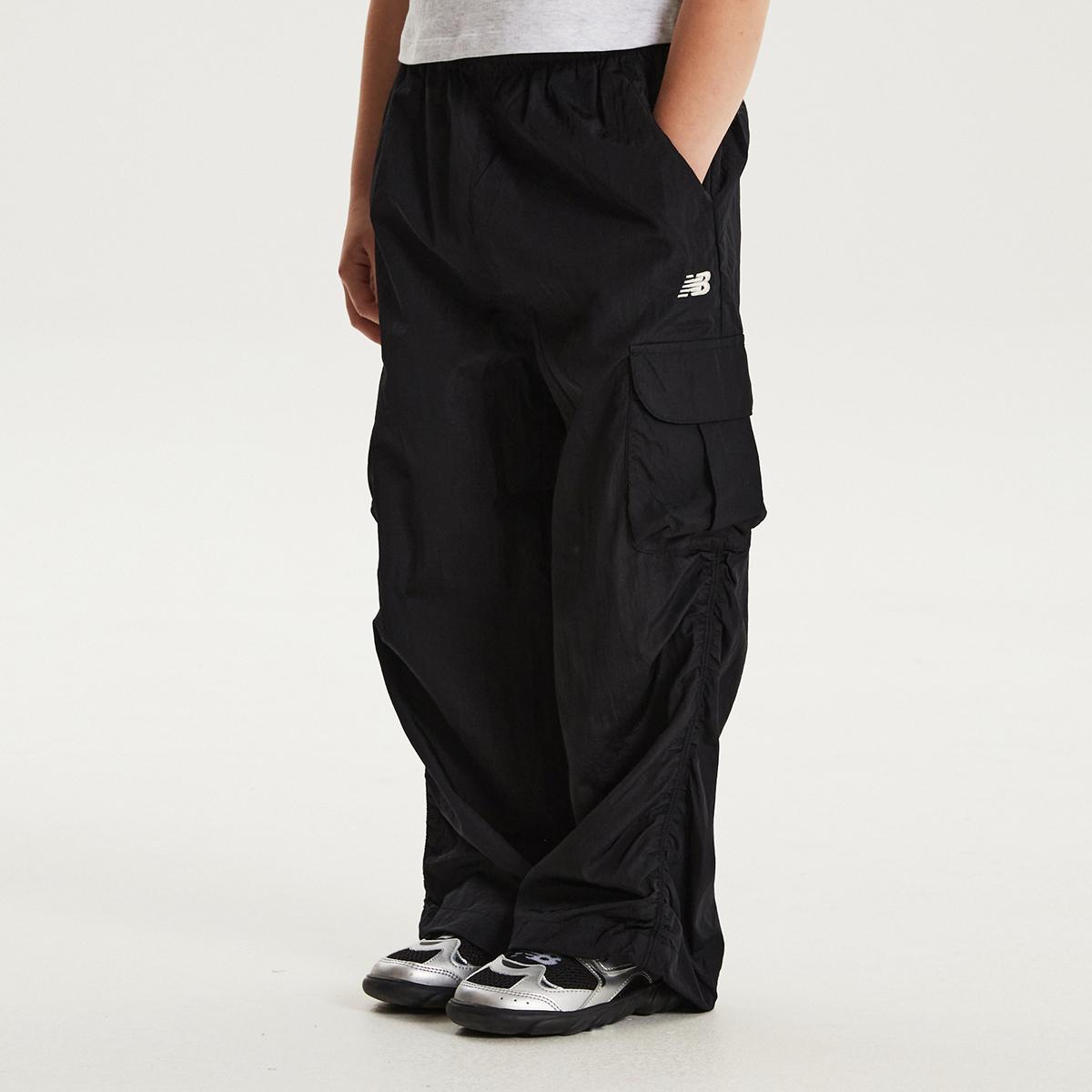 (19)Black