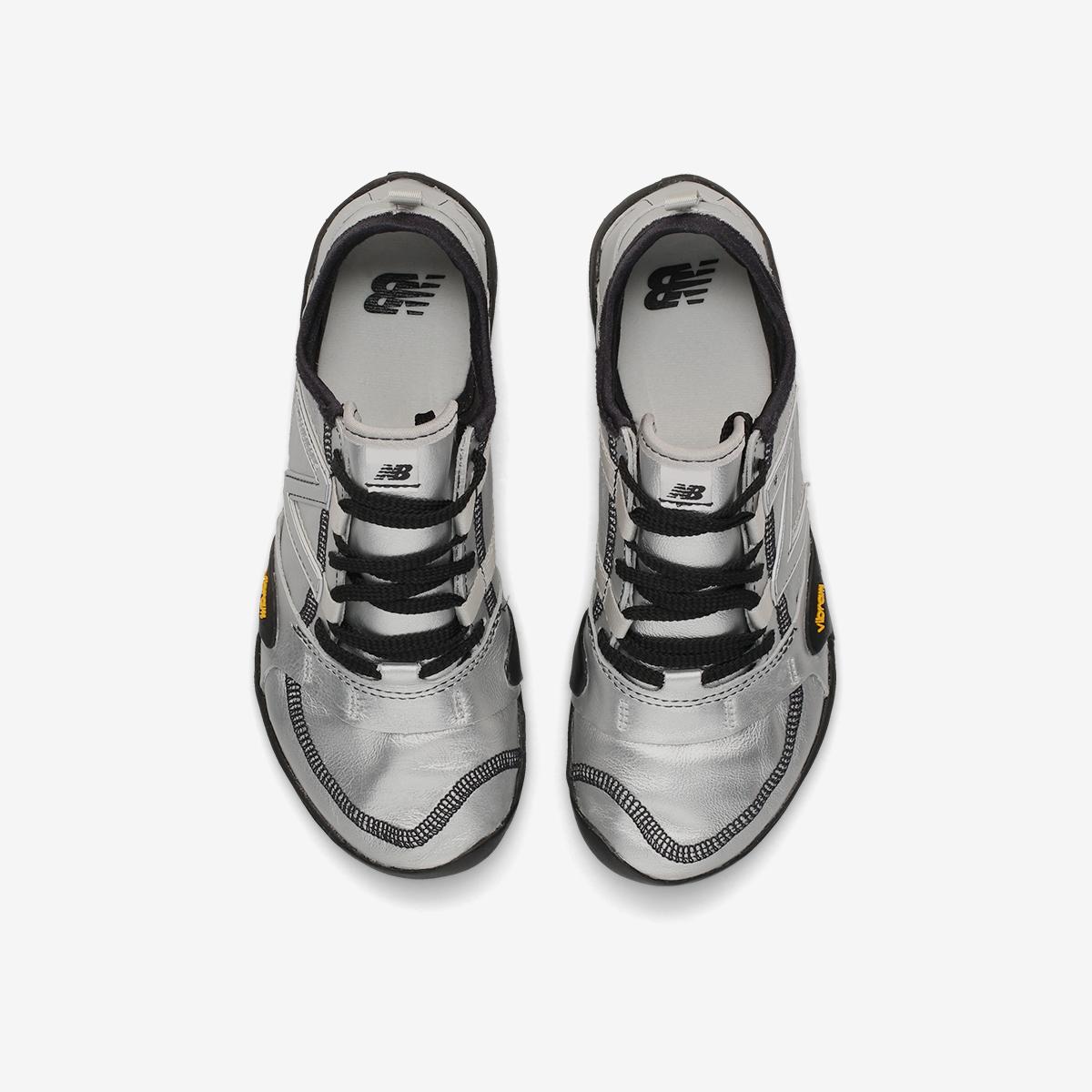 (91)Silver