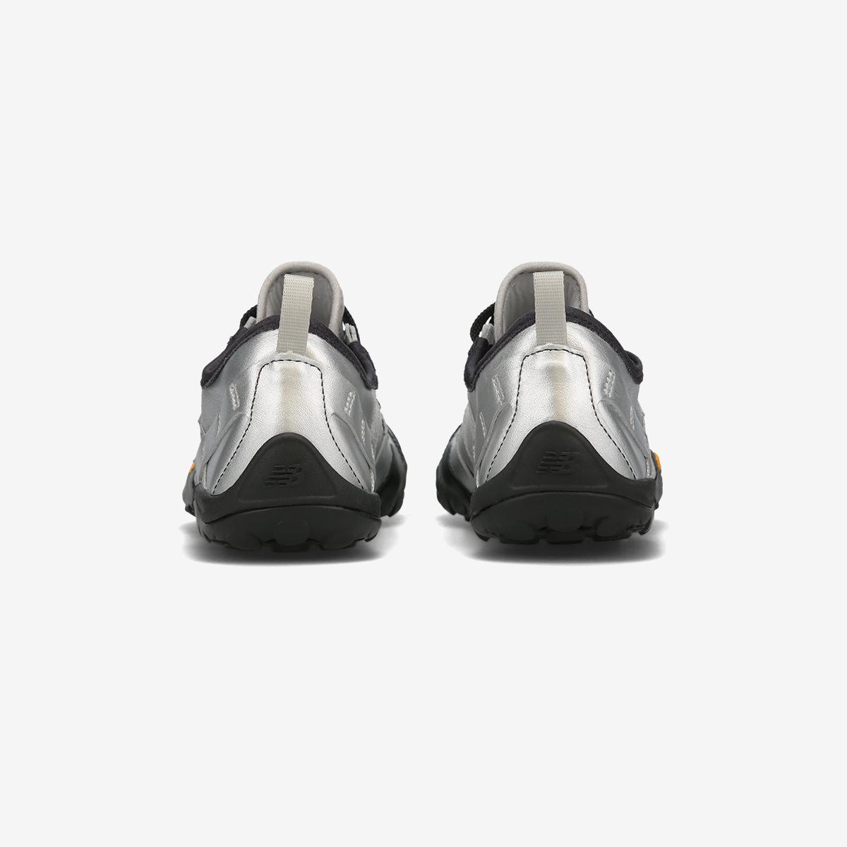 (91)Silver