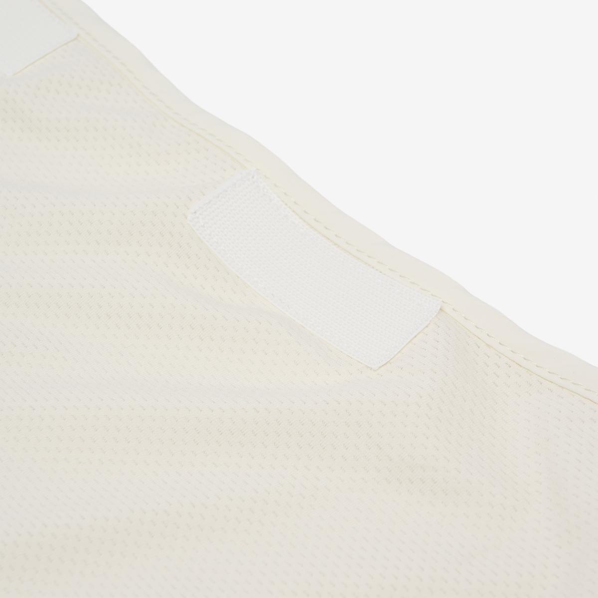 (64)Cream