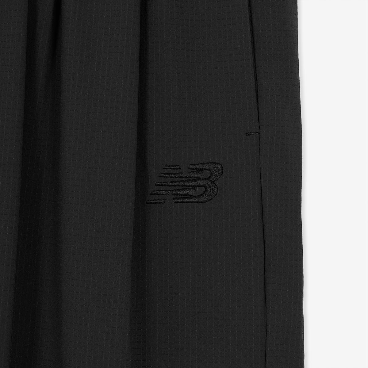 (19)Black