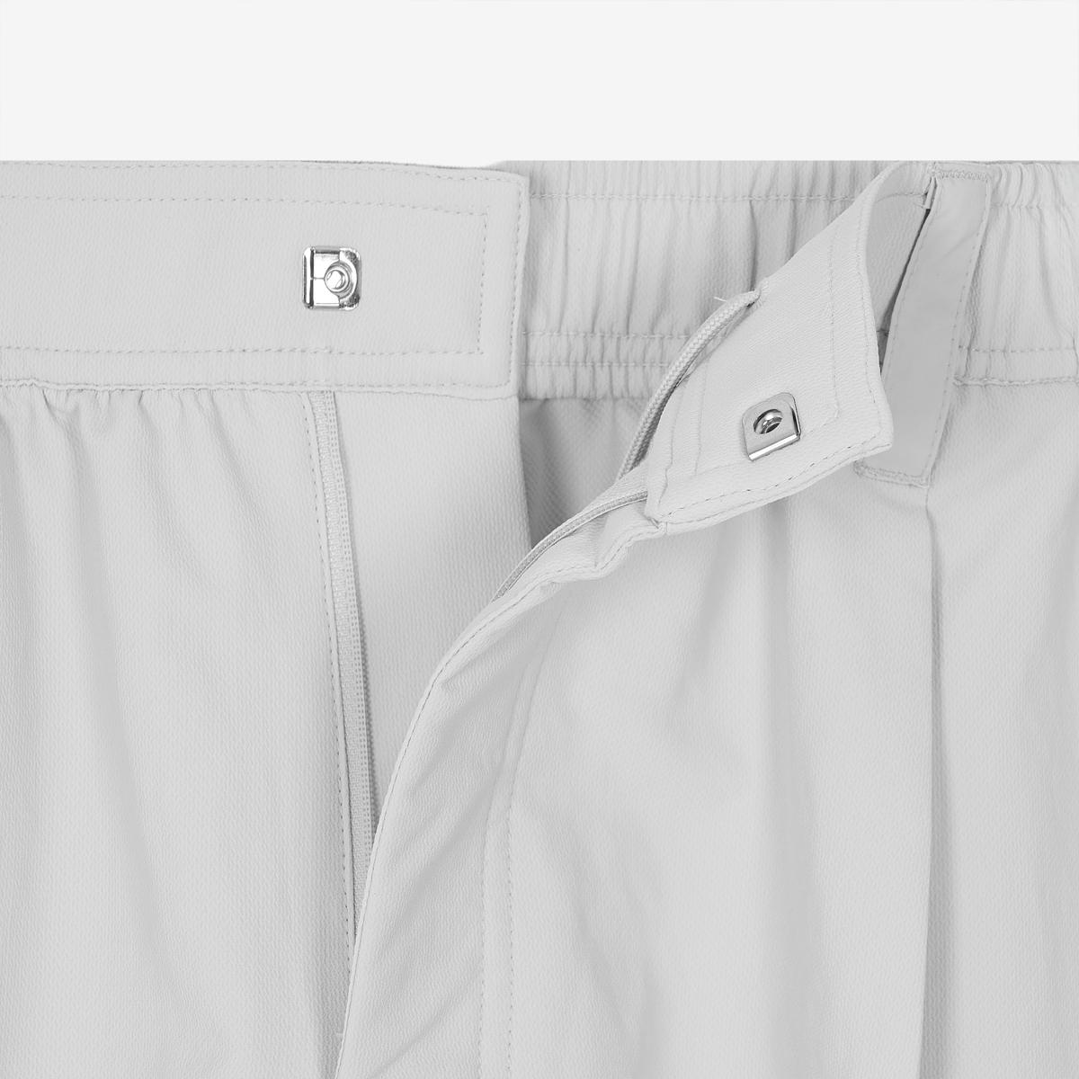 (16)Light Gray