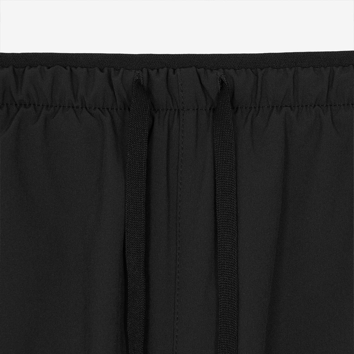 (19)Black