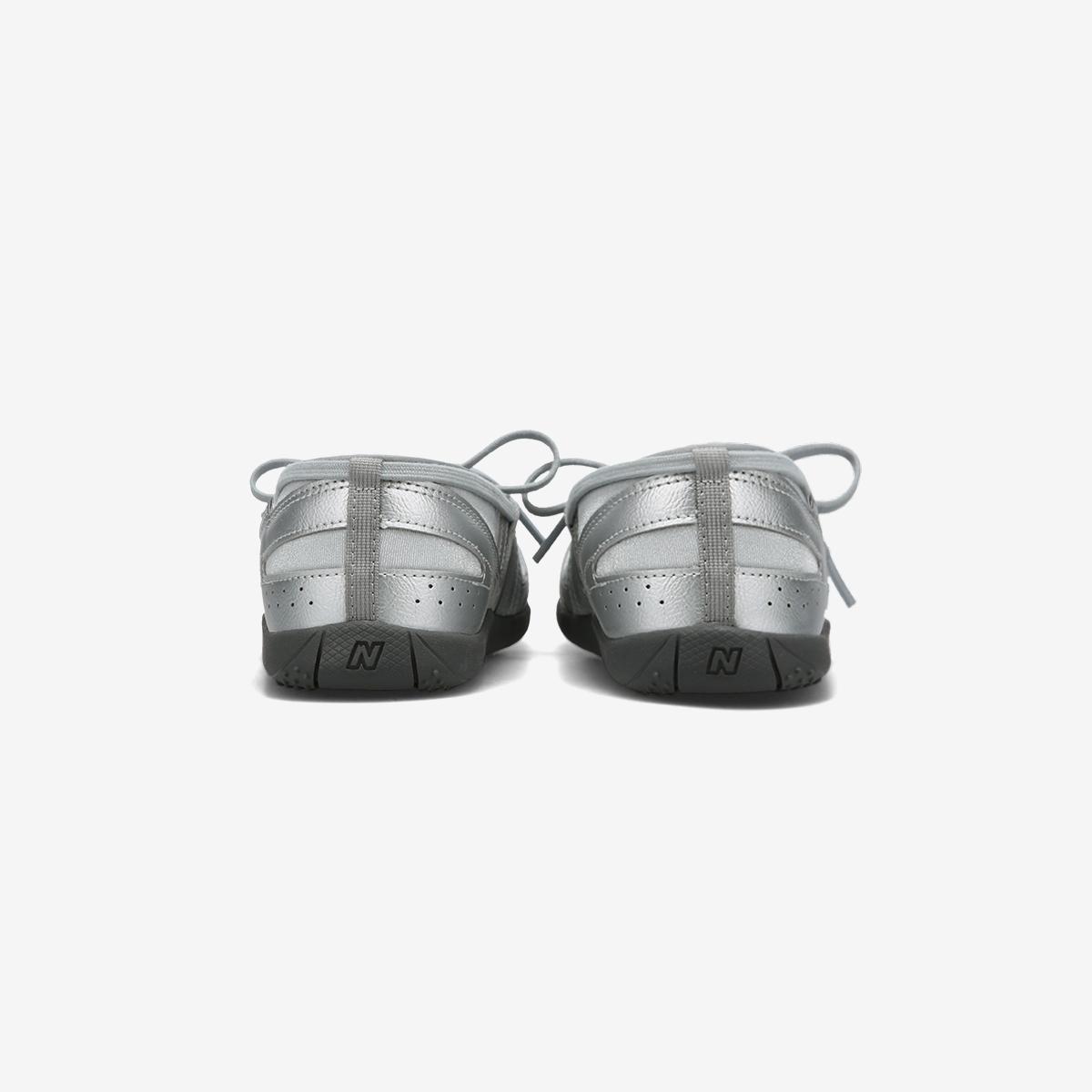 (91)Silver