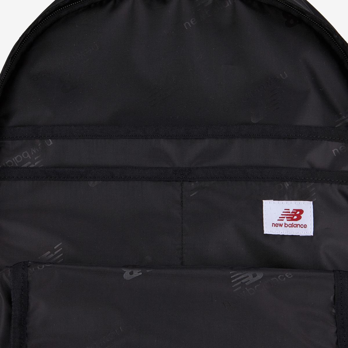 (19)Black