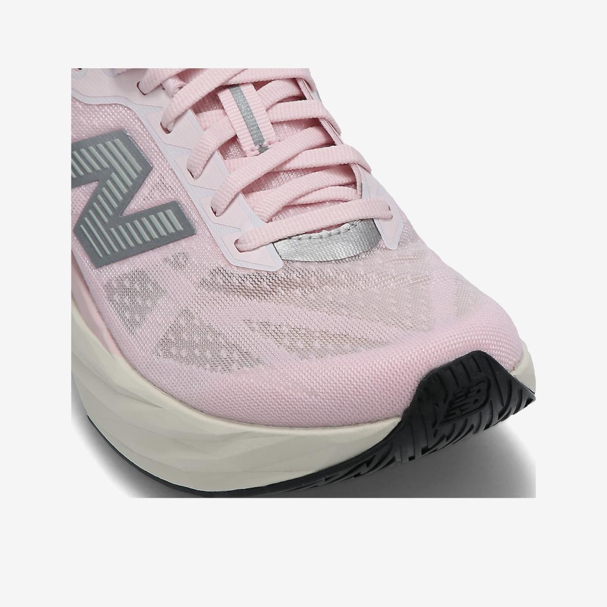 (26)Light Pink