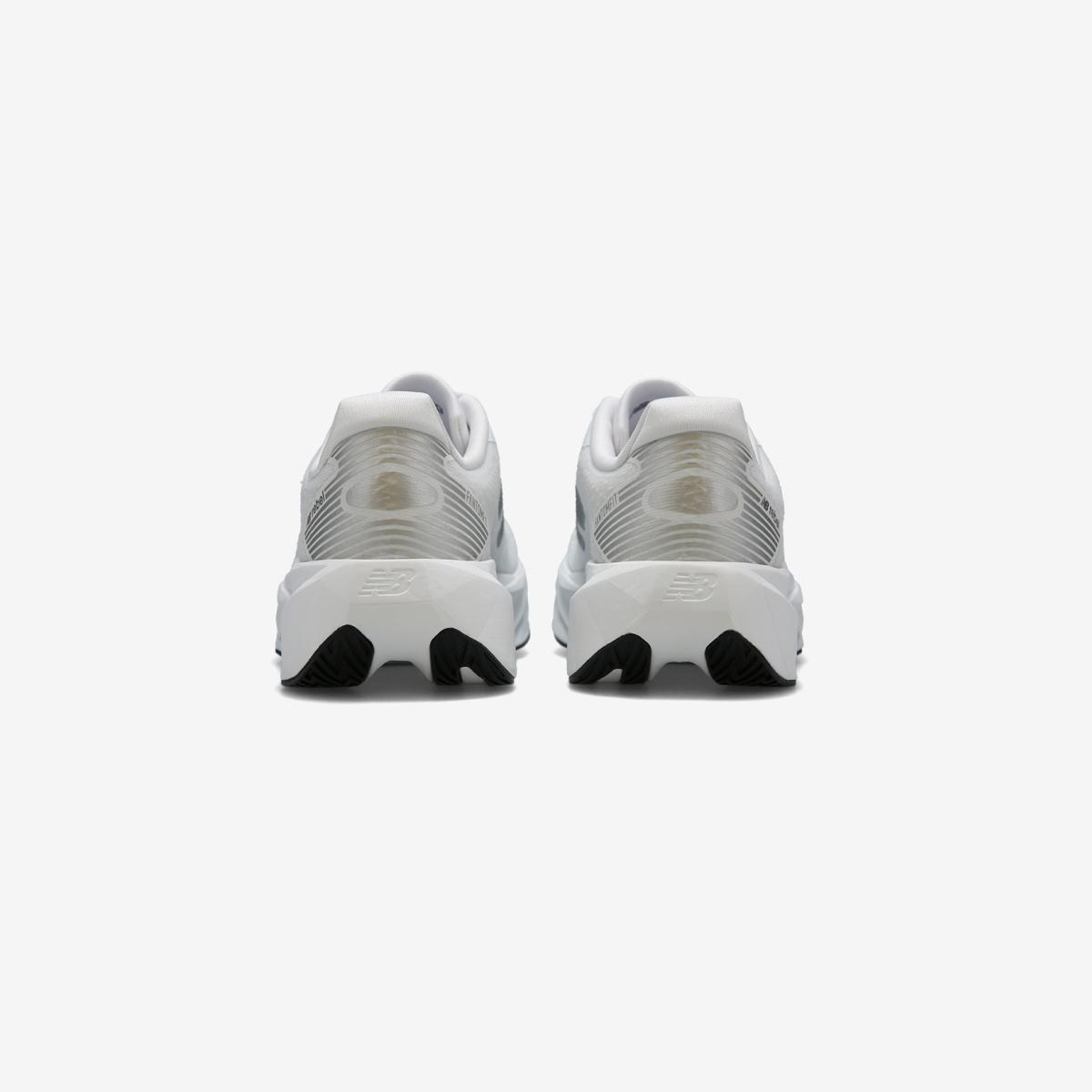 (10)White