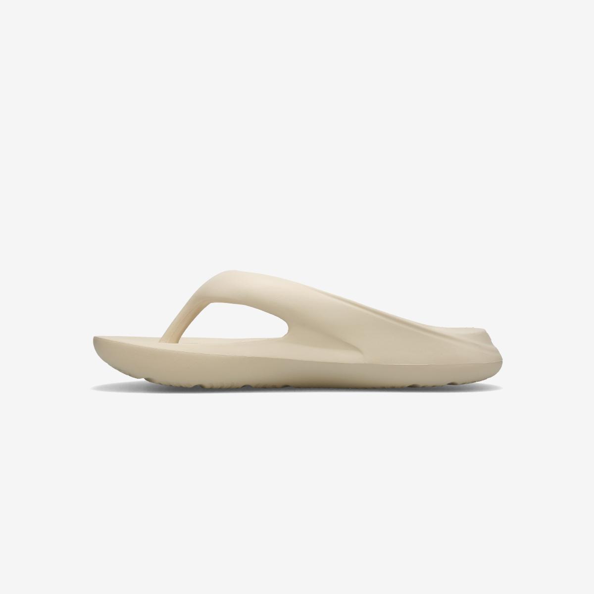 (39)Ivory