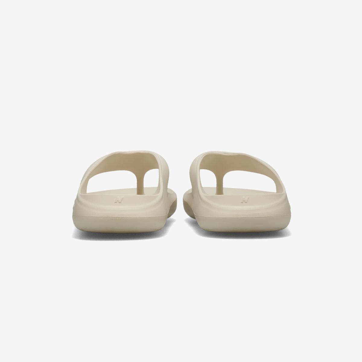 (39)Ivory